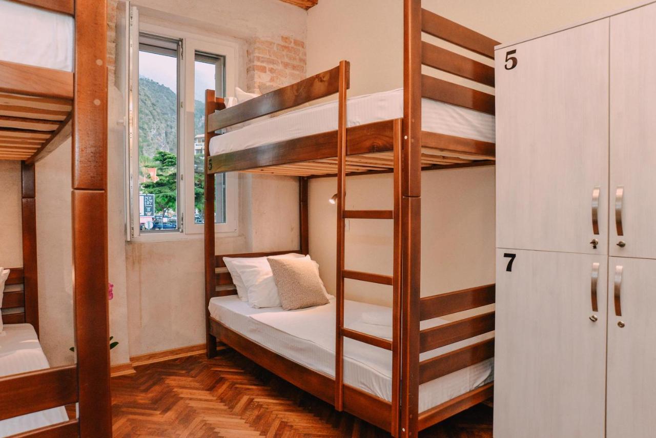 Step To Kotor Bay Guesthouse エクステリア 写真