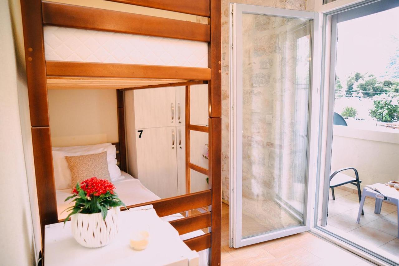 Step To Kotor Bay Guesthouse エクステリア 写真