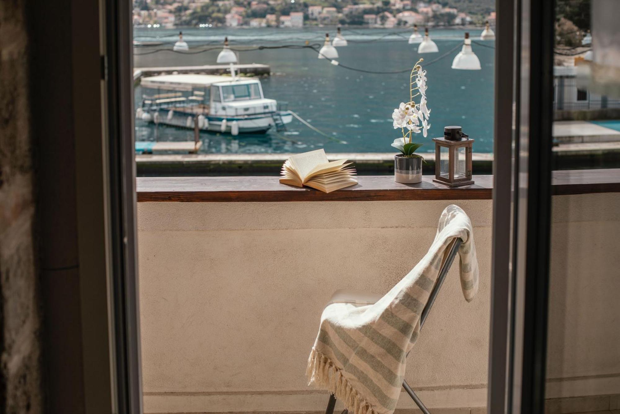 Step To Kotor Bay Guesthouse エクステリア 写真